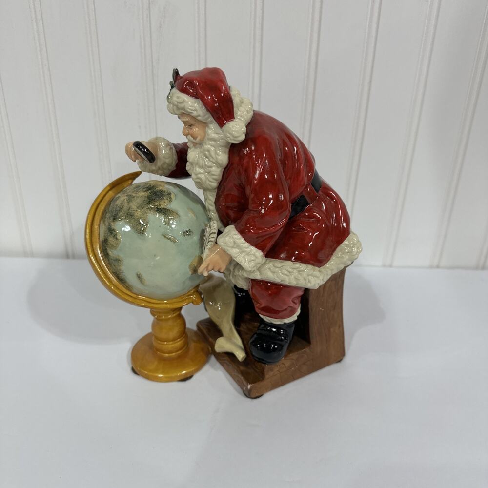 Christmas Santa Traveling The World Globe Checking His List Twice 9” Figurine